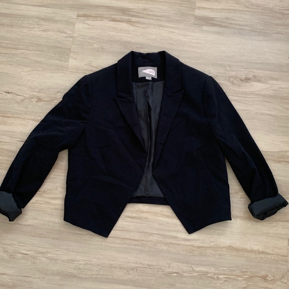 Black cropped blazer - Picture 1 of 2